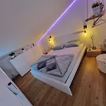 Armani Apartmán