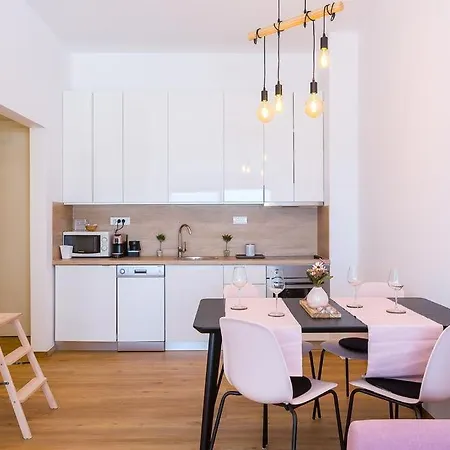 Apartment Armani